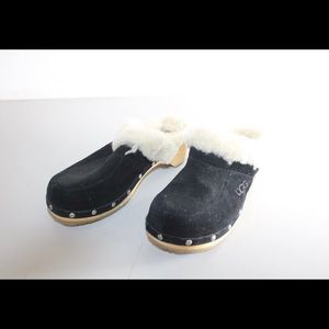 Women’s Ugg Clogs Size 5 Black Mules Open Back